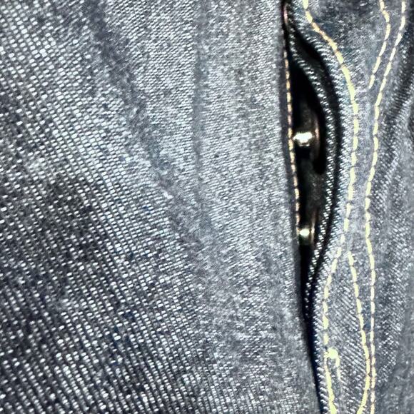 True Religion Limited Edition 20-861 Jeans 34 Dark Indigo Button Fly Classic Fit - Picture 4 of 9